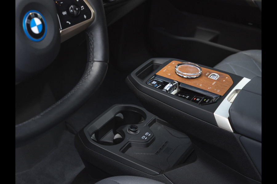 BMW iX M60 - Pano - Bowers & Wilkins - Driving Ass Prof
