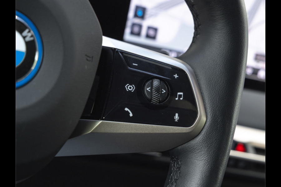 BMW iX M60 - Pano - Bowers & Wilkins - Driving Ass Prof