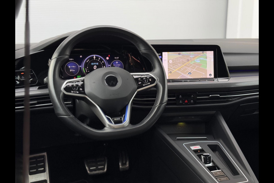 Volkswagen Golf 1.4 eHybrid GTE Pano/HuD/Camera/Matrix