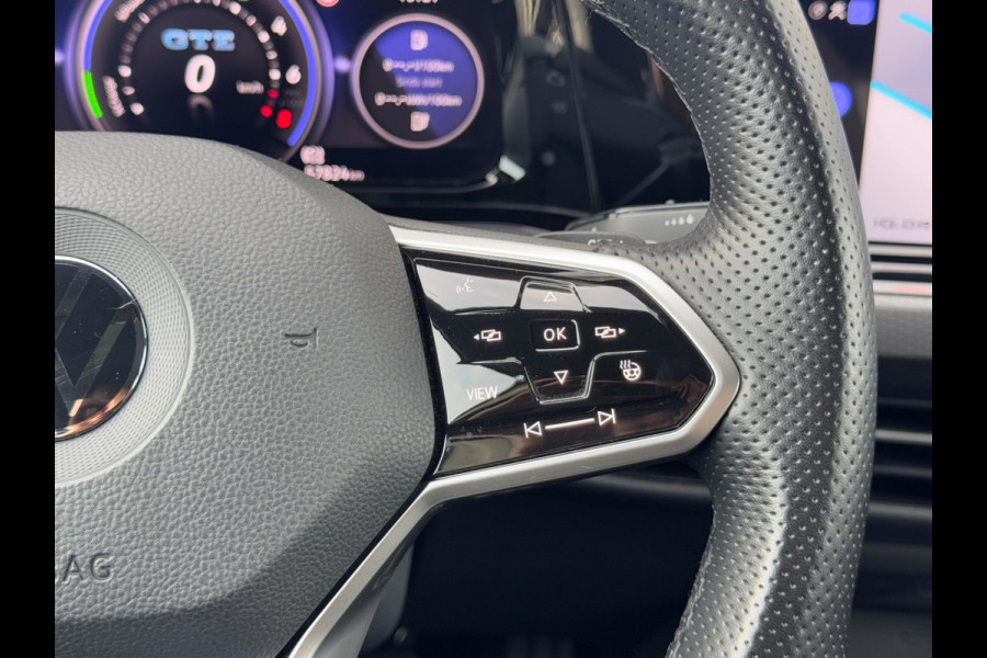 Volkswagen Golf 1.4 eHybrid GTE Pano/HuD/Camera/Matrix
