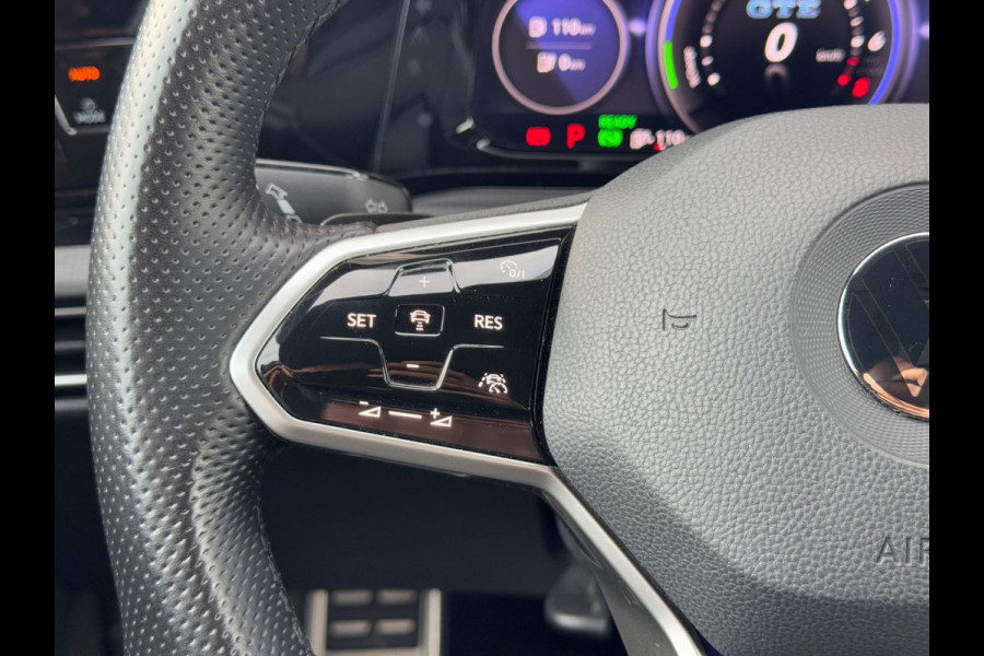 Volkswagen Golf 1.4 eHybrid GTE Pano/HuD/Camera/Matrix