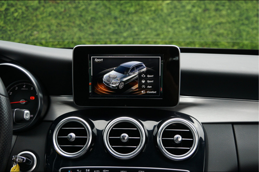 Mercedes-Benz C-Klasse Estate C 180 Estate AMG Line | Trekhaak 1ste eigenaar Dealeronderhouden