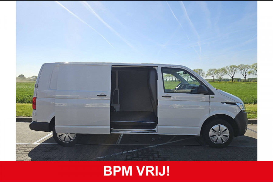 Volkswagen Transporter 2.0 T6.1 L2H1 Navi Euro6 Airco 110Pk Pdc NAP 1e Eigenaar!