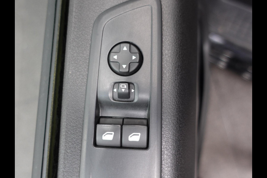 Opel Vivaro 2.0 BlueHDi 145PK L3 Automaat Navigatie Parkeersensoren Trekhaak Bluetooth