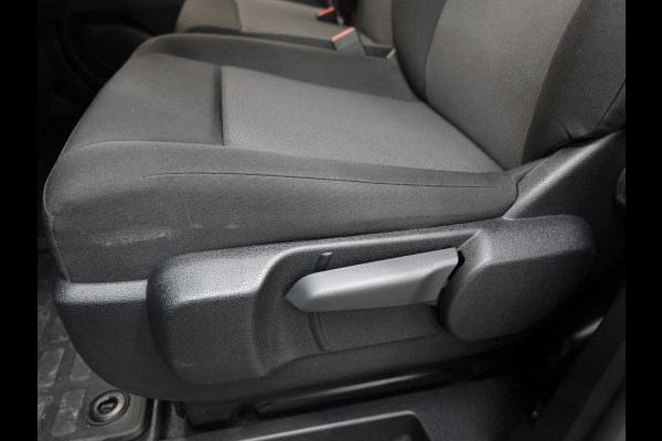 Opel Vivaro 2.0 BlueHDi 145PK L3 Automaat Navigatie Parkeersensoren Trekhaak Bluetooth