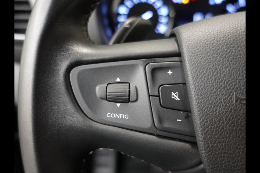 Opel Vivaro 2.0 BlueHDi 145PK L3 Automaat Navigatie Parkeersensoren Trekhaak Bluetooth