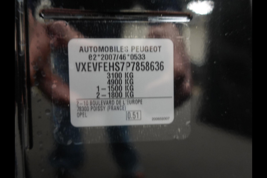Opel Vivaro 2.0 BlueHDi 145PK L3 Automaat Navigatie Parkeersensoren Trekhaak Bluetooth