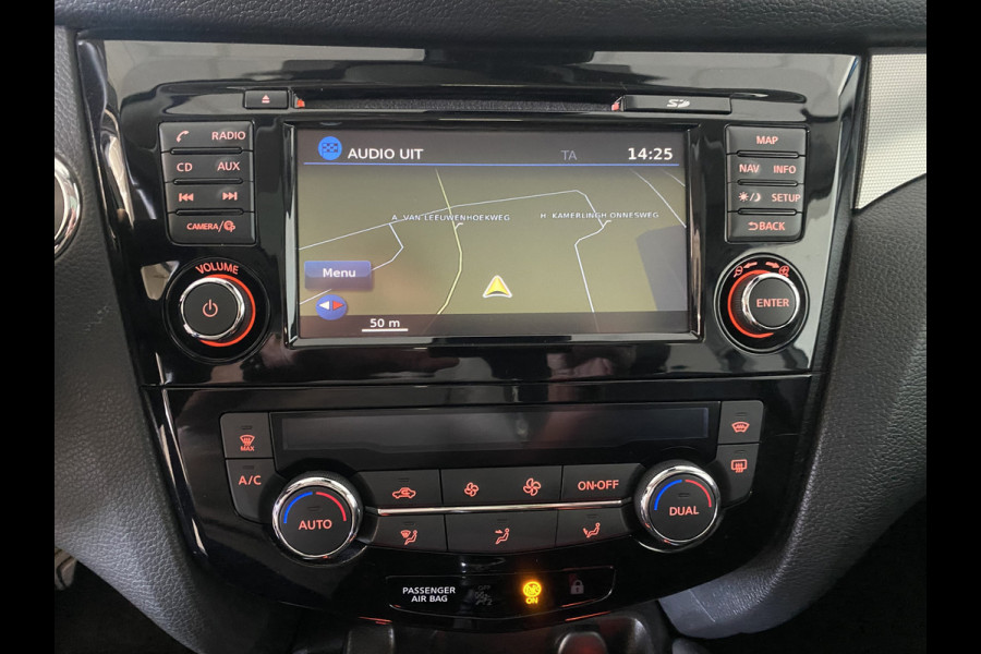 Nissan QASHQAI 1.2 Tekna panoramadak /360 camera/ Trekhaak