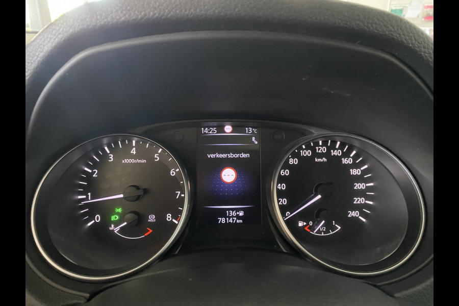 Nissan QASHQAI 1.2 Tekna panoramadak /360 camera/ Trekhaak