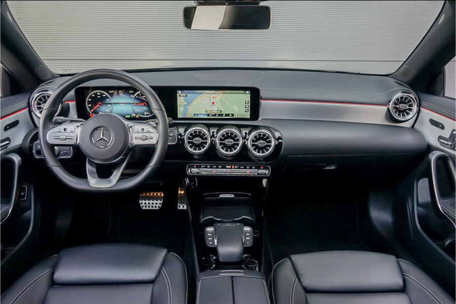 Mercedes-Benz CLA-Klasse 250 e AMG Pano Leder Ambiente Camera 19"