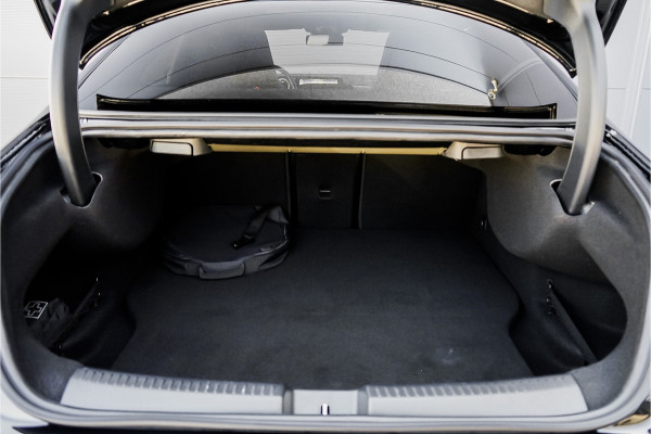 Mercedes-Benz CLA-Klasse 250 e AMG Pano Leder Ambiente Camera 19"