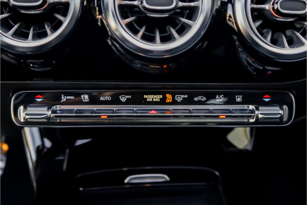Mercedes-Benz CLA-Klasse 250 e AMG Pano Leder Ambiente Camera 19"