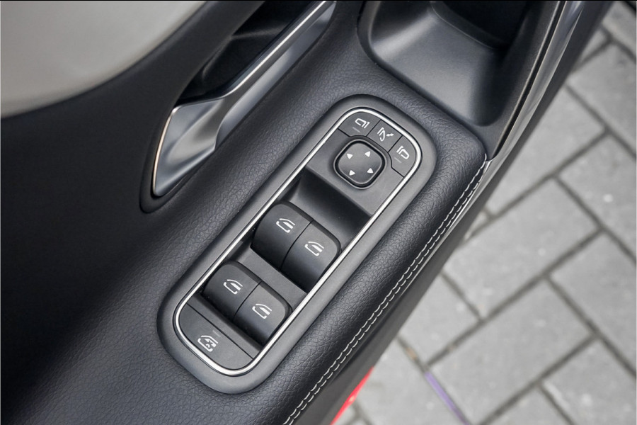 Mercedes-Benz CLA-Klasse 250 e AMG Pano Leder Ambiente Camera 19"