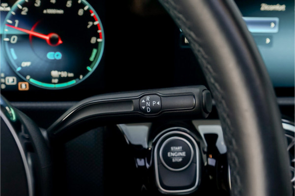 Mercedes-Benz CLA-Klasse 250 e AMG Pano Leder Ambiente Camera 19"