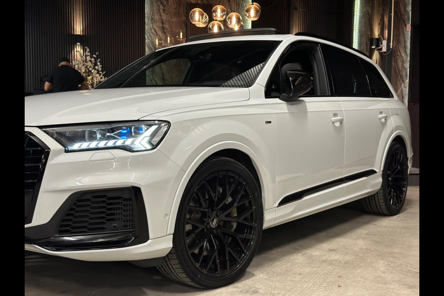 Audi Q7 55 TFSI e quattro|PANO|FULL OPTION