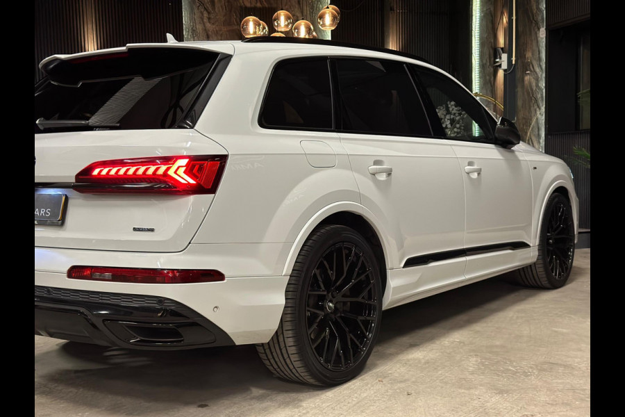 Audi Q7 55 TFSI e quattro|PANO|FULL OPTION