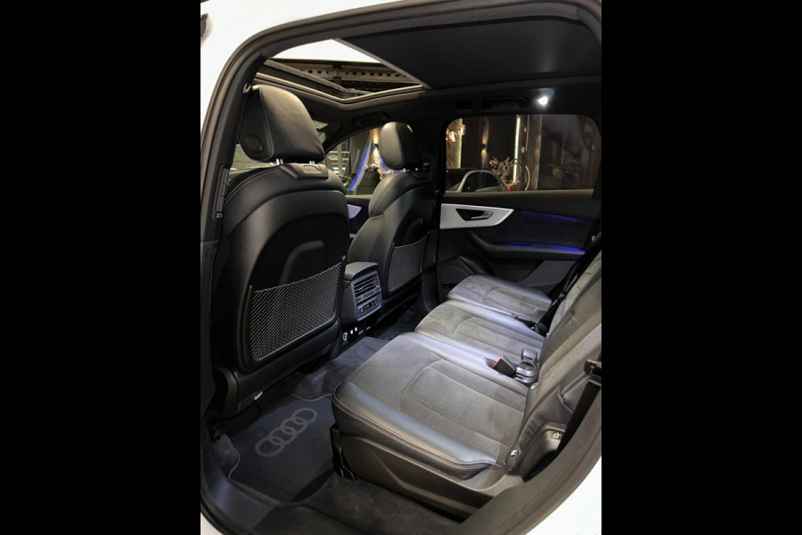 Audi Q7 55 TFSI e quattro|PANO|FULL OPTION