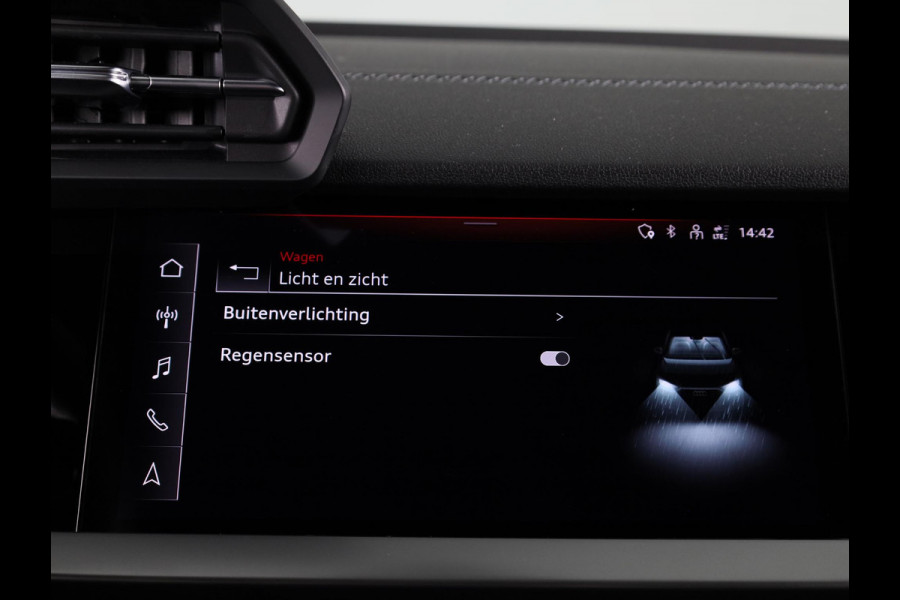 Audi A3 Limousine 35 TFSI S edition 150pk S-tronic | Navigatie | Full led koplampen | 18 inch Lichtmetalen velgen | Virtual Cockpit