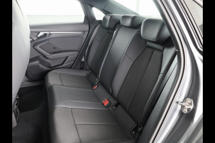 Audi A3 Limousine 35 TFSI S edition 150pk S-tronic | Navigatie | Full led koplampen | 18 inch Lichtmetalen velgen | Virtual Cockpit