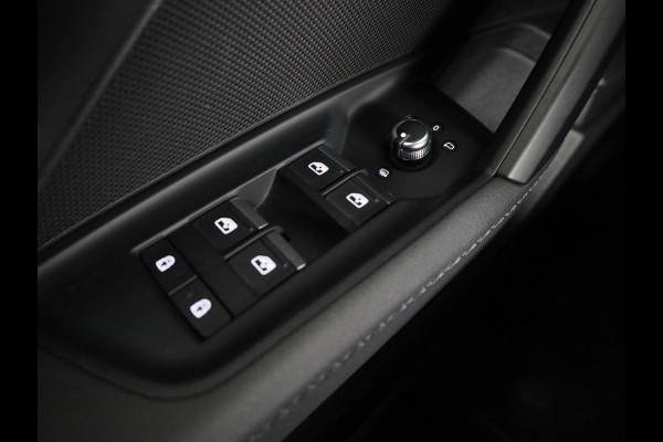 Audi A3 Limousine 35 TFSI S edition 150pk S-tronic | Navigatie | Full led koplampen | 18 inch Lichtmetalen velgen | Virtual Cockpit