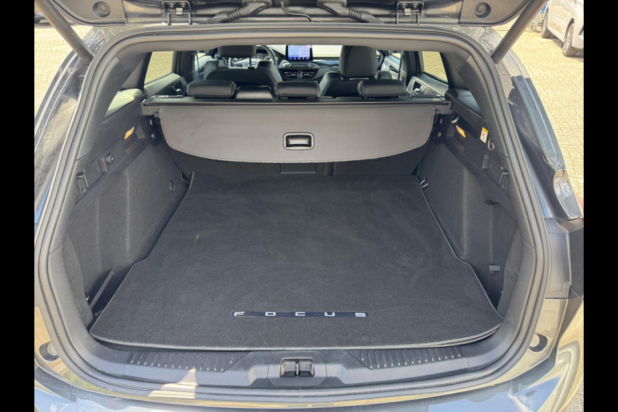 Ford FOCUS Wagon 2.3 EcoBoost ST-3 278pk | Adaptieve cruise control | Adaptieve LED |  Trekhaak | Winter Pack | Bang&Olufsen | Elektrische achterklep | Head up Display