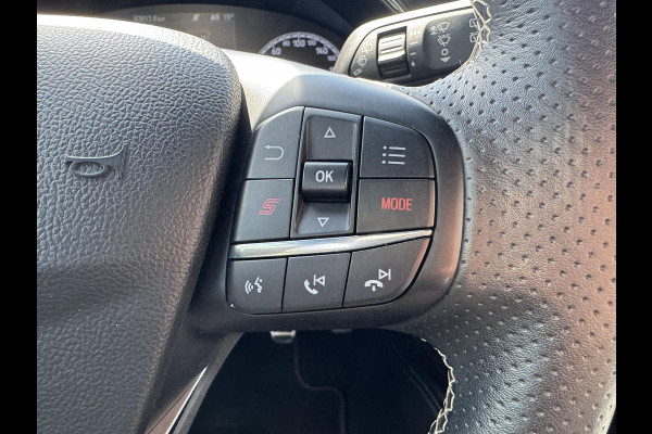 Ford FOCUS Wagon 2.3 EcoBoost ST-3 278pk | Adaptieve cruise control | Adaptieve LED |  Trekhaak | Winter Pack | Bang&Olufsen | Elektrische achterklep | Head up Display