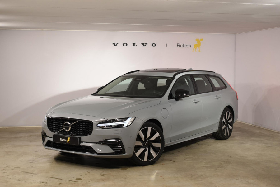 Volvo V90 T6 350PK Automaat Plug-in hybrid AWD Ultra Dark / Panoramadak / 360 camera / Head-up display / Trekhaak