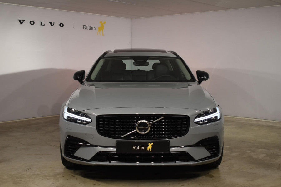 Volvo V90 T6 350PK Automaat Plug-in hybrid AWD Ultra Dark / Panoramadak / 360 camera / Head-up display / Trekhaak