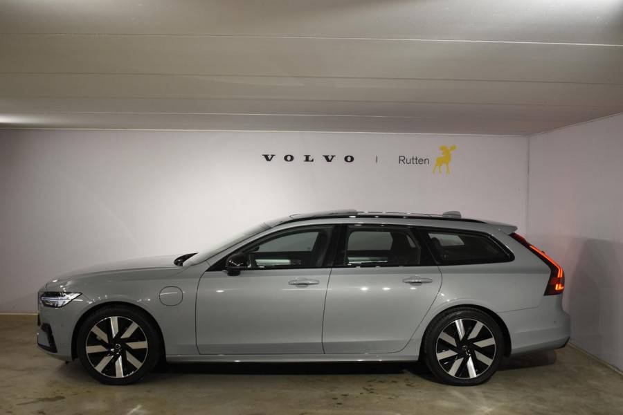 Volvo V90 T6 350PK Automaat Plug-in hybrid AWD Ultra Dark / Panoramadak / 360 camera / Head-up display / Trekhaak