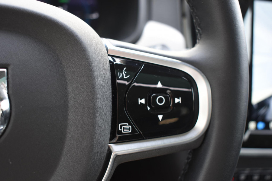 Volvo V90 T6 350PK Automaat Plug-in hybrid AWD Ultra Dark / Panoramadak / 360 camera / Head-up display / Trekhaak
