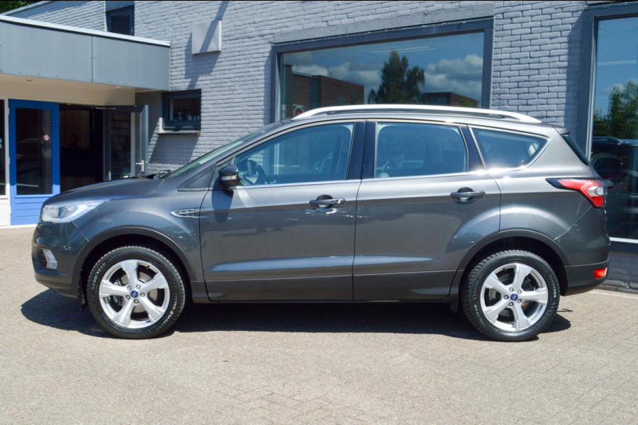 Ford Kuga 1.5 EcoBoost Titanium | Afn. trekhaak | 1800 kg trekgewicht | Navigatie