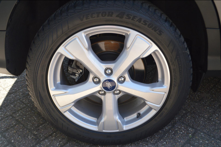 Ford Kuga 1.5 EcoBoost Titanium | Afn. trekhaak | 1800 kg trekgewicht | Navigatie