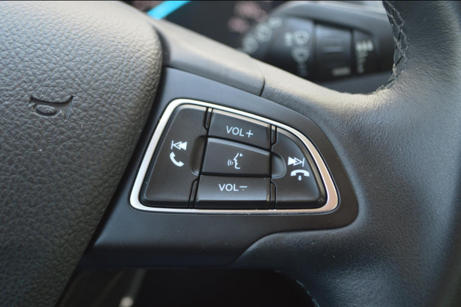 Ford Kuga 1.5 EcoBoost Titanium | Afn. trekhaak | 1800 kg trekgewicht | Navigatie