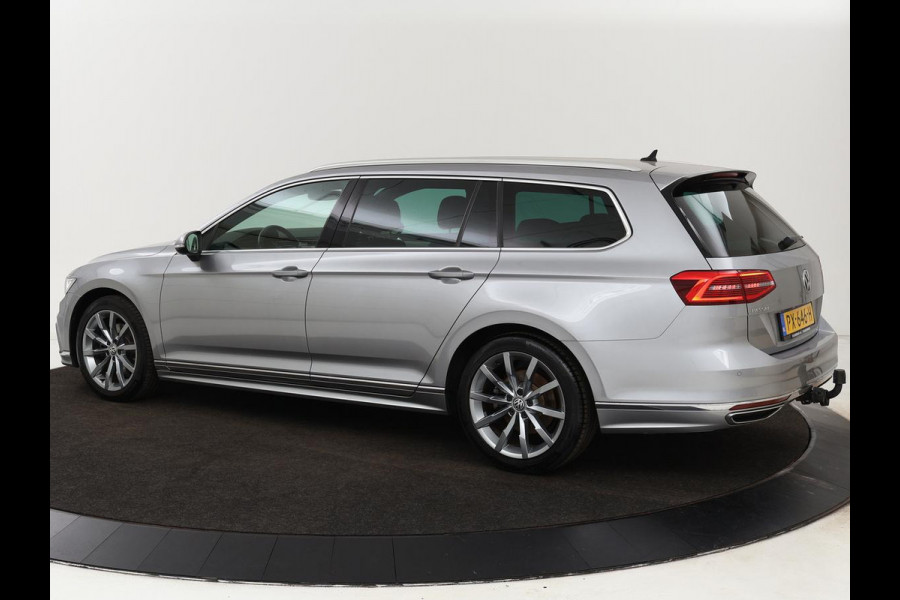 Volkswagen Passat 1.4 TSI R Line | 1e eigenaar | Trekhaak | Stoelverwarming | Carplay | Leder/Alcantara | Navigatie | Full LED | Adaptive cruise | Parkeerhulp | Climate control
