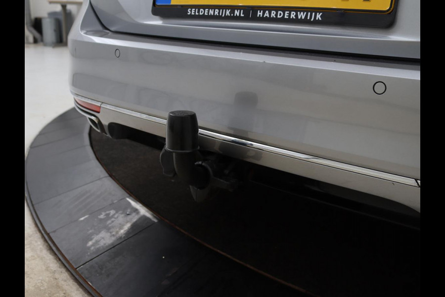 Volkswagen Passat 1.4 TSI R Line | 1e eigenaar | Trekhaak | Stoelverwarming | Carplay | Leder/Alcantara | Navigatie | Full LED | Adaptive cruise | Parkeerhulp | Climate control
