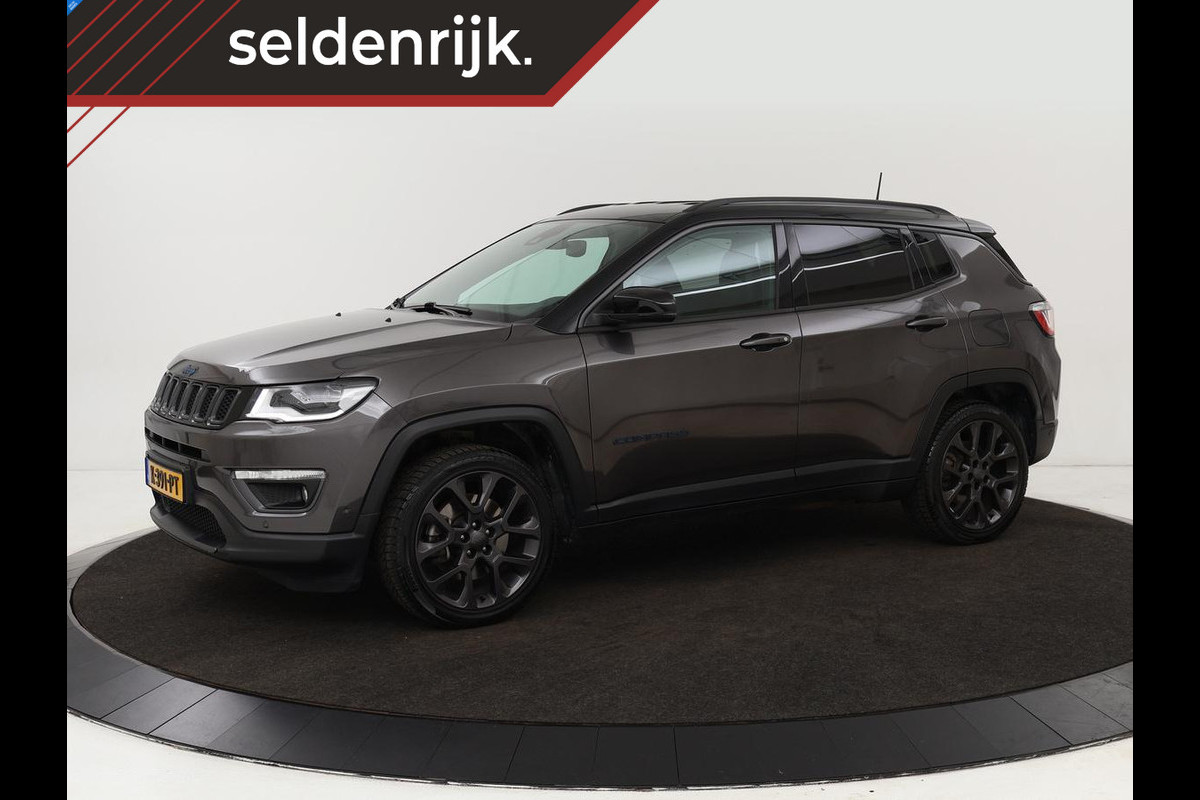 Jeep Compass 4xe 240 Plug-in Hybrid Electric S | Leder | Trekhaak | Alpine Sound | Stoel & stuurverwarming | Navigatie | Xenon | Camera | Carplay | Keyless | Climate control Jeep Compass 4xe 240 Plug-in Hybrid Electric S | Leder | Trekhaak | Alpine Sound | Stoel & stuurverwarming | Navigatie | Xenon | Camera | Carplay | Keyless | Climate control