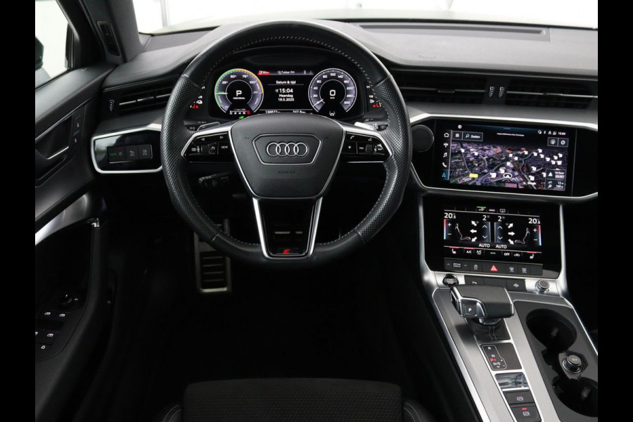 Audi A6 55 TFSIe quattro Competition | Adaptive cruise | Bang & Olufsen | Stoelverwarming | Carplay | Matrix LED | Trekhaak | Sportstoelen | Navigatie | Parkeerhulp | Virtual Cockpit | 21'' Lichtmetalen velgen