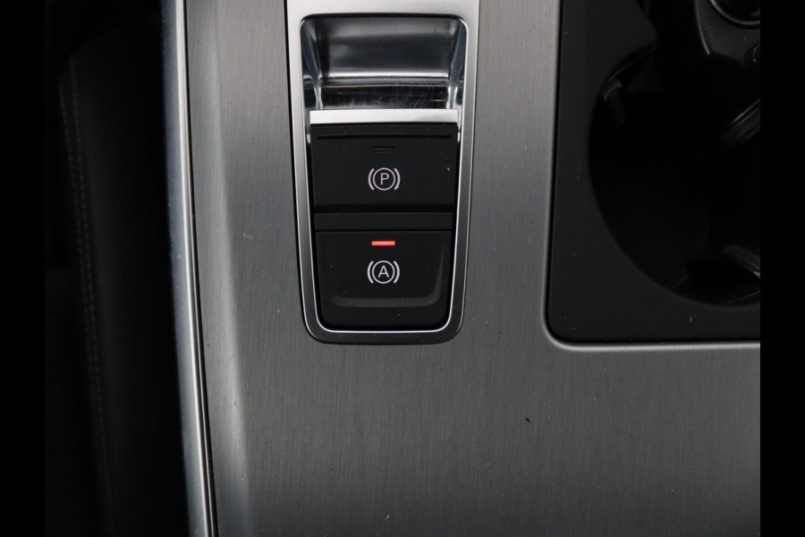 Audi A6 55 TFSIe quattro Competition | Adaptive cruise | Bang & Olufsen | Stoelverwarming | Carplay | Matrix LED | Trekhaak | Sportstoelen | Navigatie | Parkeerhulp | Virtual Cockpit | 21'' Lichtmetalen velgen