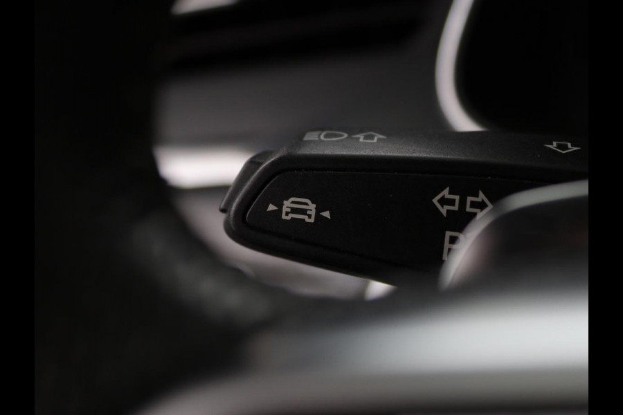 Audi A6 55 TFSIe quattro Competition | Adaptive cruise | Bang & Olufsen | Stoelverwarming | Carplay | Matrix LED | Trekhaak | Sportstoelen | Navigatie | Parkeerhulp | Virtual Cockpit | 21'' Lichtmetalen velgen