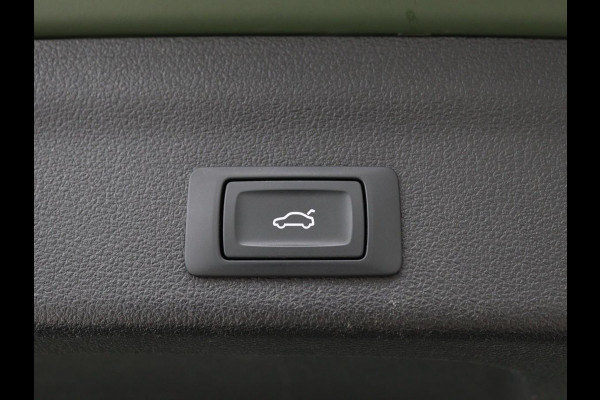 Audi A6 55 TFSIe quattro Competition | Adaptive cruise | Bang & Olufsen | Stoelverwarming | Carplay | Matrix LED | Trekhaak | Sportstoelen | Navigatie | Parkeerhulp | Virtual Cockpit | 21'' Lichtmetalen velgen