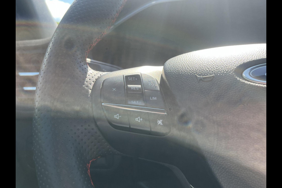 Ford Kuga 2.5 PHEV ST-Line X 225pk | Black Pack | Elektrische Achterklep | Rode Remklauwen | Achteruitrijcamera | 20 inch velgen