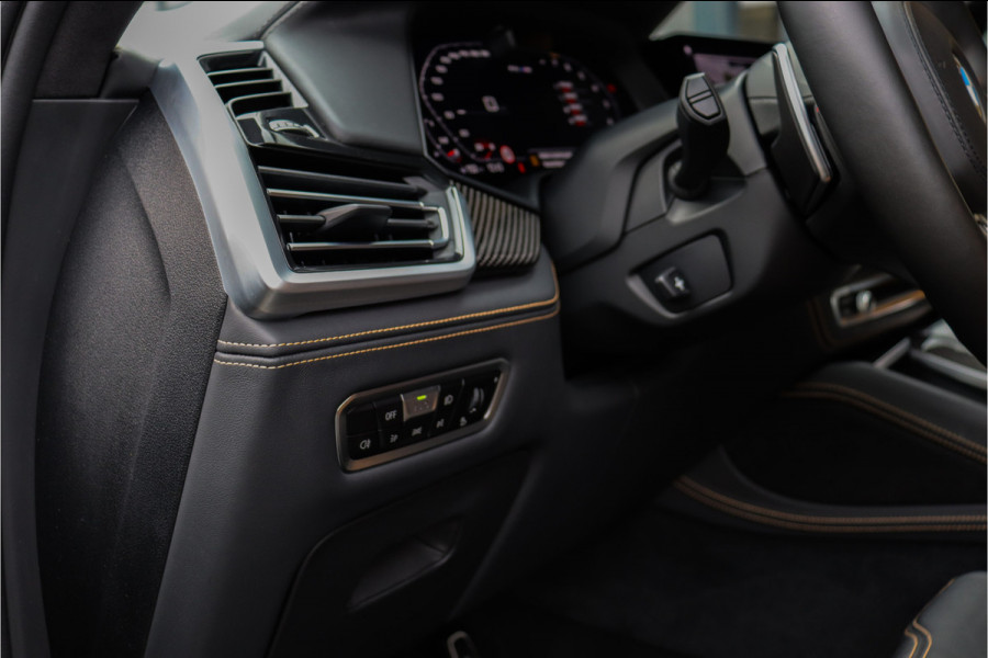 BMW X6M Competition NL AUTO **Bowers & Wilkins/Carbon/Pano.Sky/LCD schermen/E-Trekhaak**