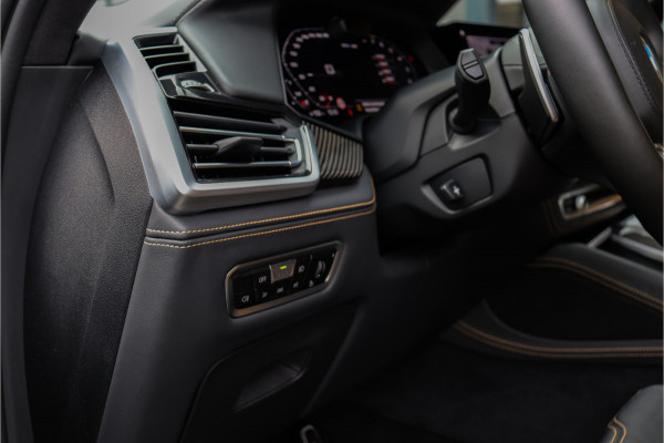 BMW X6M Competition NL AUTO **Bowers & Wilkins/Carbon/Pano.Sky/LCD schermen/E-Trekhaak**