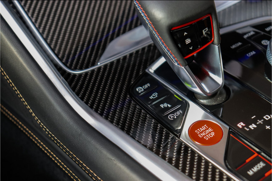 BMW X6M Competition NL AUTO **Bowers & Wilkins/Carbon/Pano.Sky/LCD schermen/E-Trekhaak**