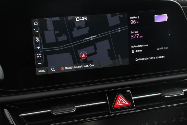 Kia Niro EV DynamicPlusLine 64.8 kWh Navigatie Half Leder Schuif-kantel dak Electrisch bedienbare achterklep  DAB Led Camera Extra Getint Glas Lichtmetalen Velgen