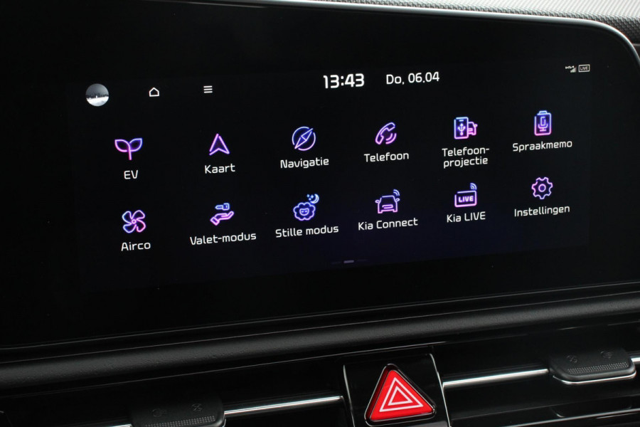 Kia Niro EV DynamicPlusLine 64.8 kWh Navigatie Half Leder Schuif-kantel dak Electrisch bedienbare achterklep  DAB Led Camera Extra Getint Glas Lichtmetalen Velgen