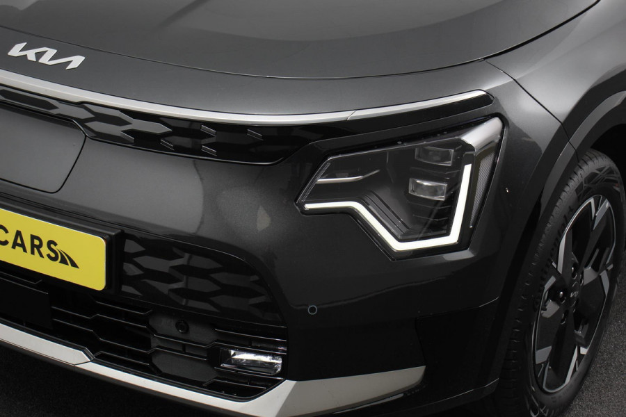 Kia Niro EV DynamicPlusLine 64.8 kWh Navigatie Half Leder Schuif-kantel dak Electrisch bedienbare achterklep  DAB Led Camera Extra Getint Glas Lichtmetalen Velgen