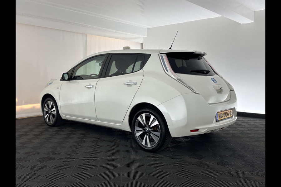 Nissan Leaf Tekna 30 kWh (INCL.BTW) Aut. *FULL-LEATHER | FULL-LED | BOSE-SURROUND | TOP-VIEW | KEYLESS | NAVI-FULLMAP | ECC | COMFORT-SEATS | 17"ALU*