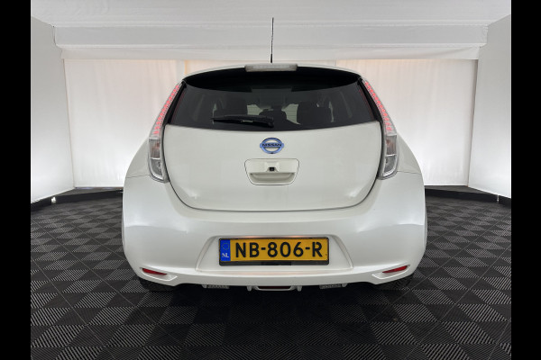 Nissan Leaf Tekna 30 kWh (INCL.BTW) Aut. *FULL-LEATHER | FULL-LED | BOSE-SURROUND | TOP-VIEW | KEYLESS | NAVI-FULLMAP | ECC | COMFORT-SEATS | 17"ALU*