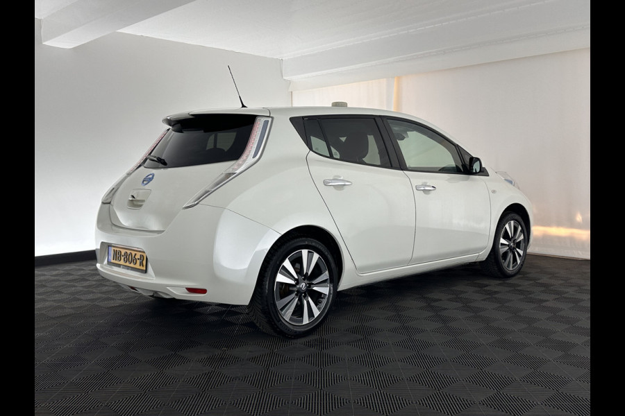Nissan Leaf Tekna 30 kWh (INCL.BTW) Aut. *FULL-LEATHER | FULL-LED | BOSE-SURROUND | TOP-VIEW | KEYLESS | NAVI-FULLMAP | ECC | COMFORT-SEATS | 17"ALU*
